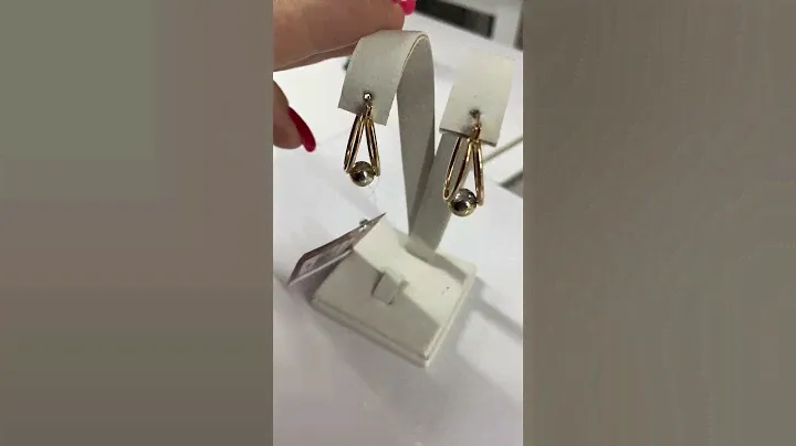 Серьги, золото, 2.09 г. Без вставок, 65000 тг.