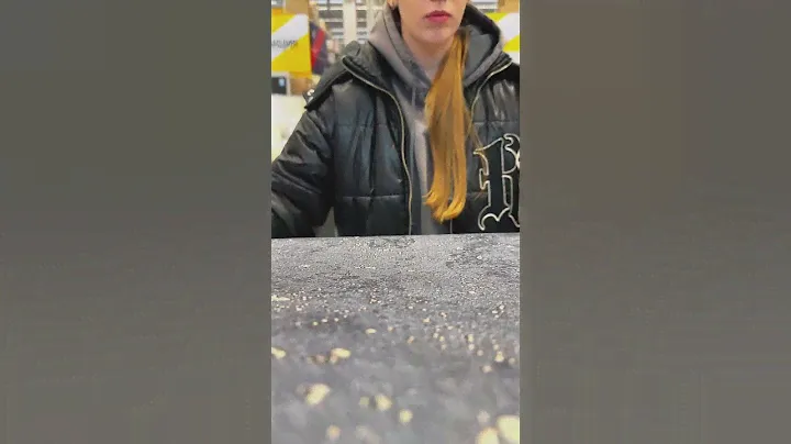 Обои в стиле геометрия в Бауцентре
