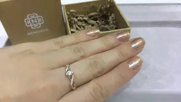 Кольцо 1351 из красного золота 585 пробы с фианитами