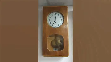 Часы СССР с маятником настенные механические